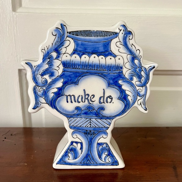 Retired Molly Hatch for Anthropologie “Make Do” Vase Urn Blue and White - Picture 6 of 6